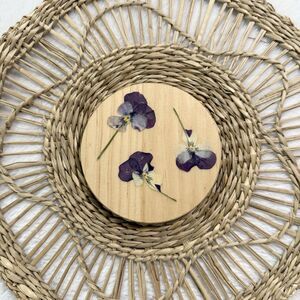 Handmade Wooden Round Dried Purple Viola Flowers Coaster